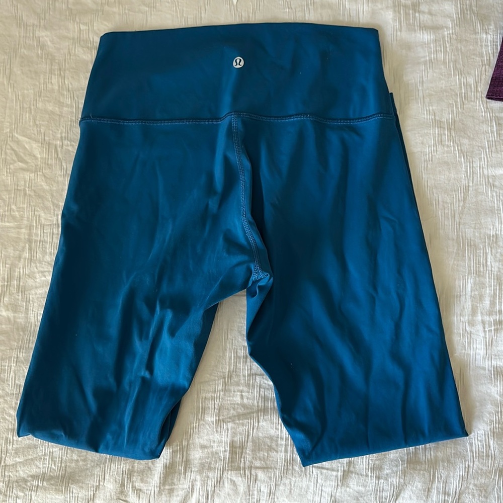 Lululemon Wunder Under Leggings 28” Luxtreme High Rise Size 8 EUC